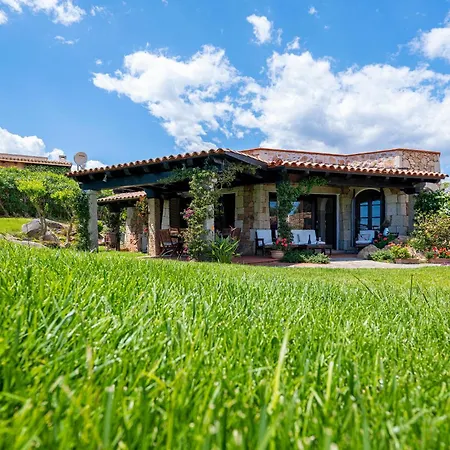 Villa Silenis Puntaldia