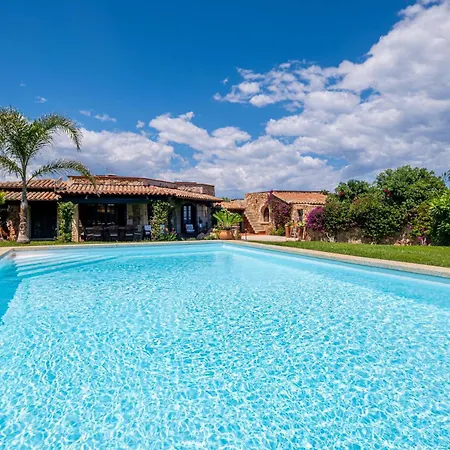 Silenis Villa *