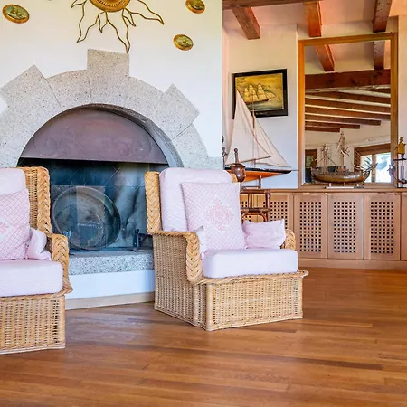 Villa Silenis Puntaldia