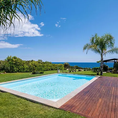 Villa Silenis *