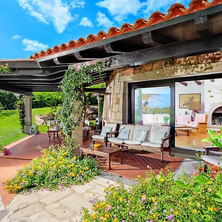 Villa Silenis Puntaldia